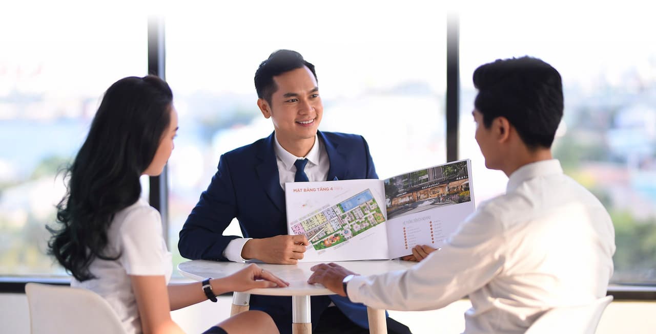 Prompt: Prompt hỗ trợ sales bất động sản phân tích đối thủ hiệu quả