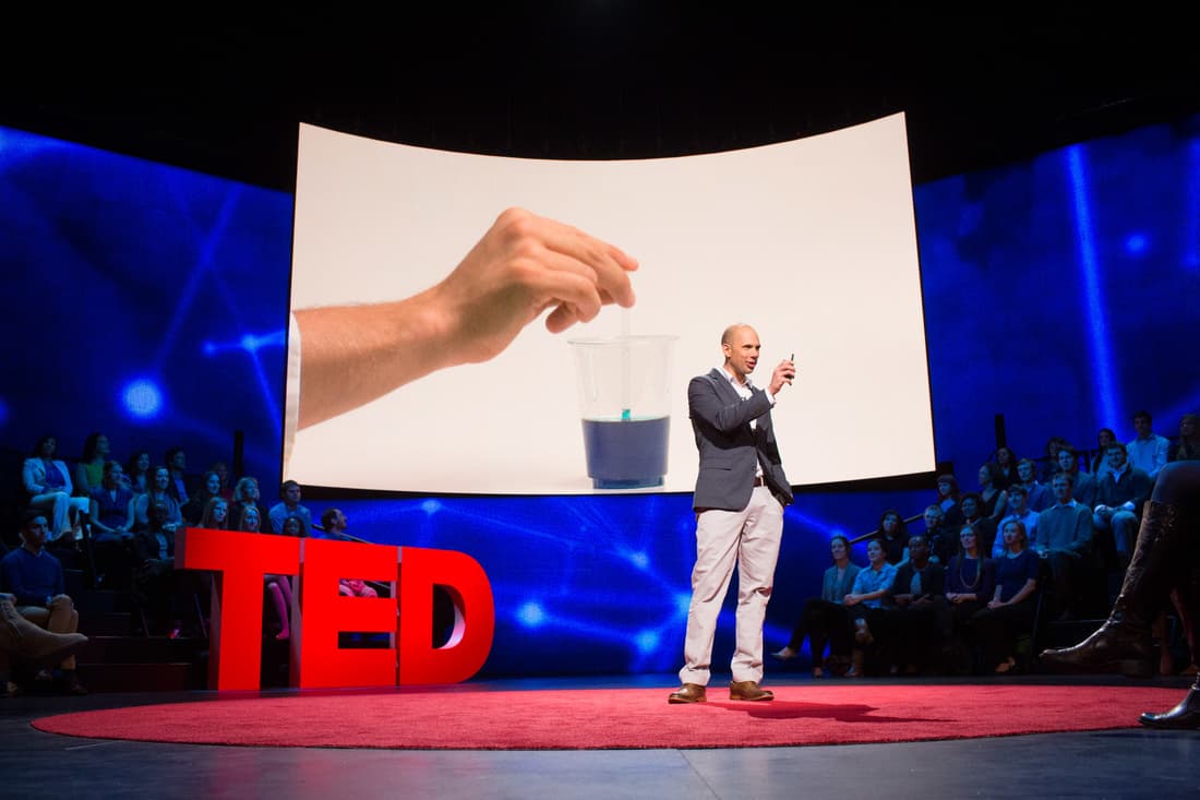 Prompt: Prompt soạn kịch bản thuyết trình lôi cuốn theo phong cách TED Talk